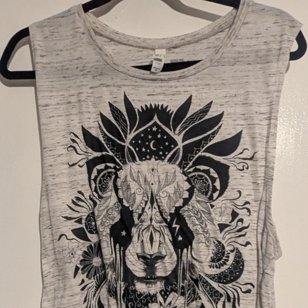 Women's Graphic Muscle Tee - Black and Gray